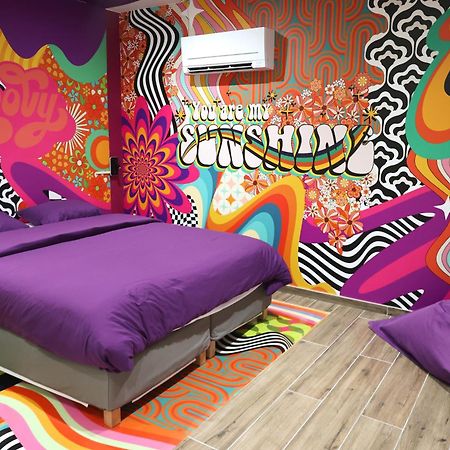 Capsule Groovy-Jacuzzi-Sauna-Billard-Netflix- Nintendo Switch & Jeux Mons Ngoại thất bức ảnh
