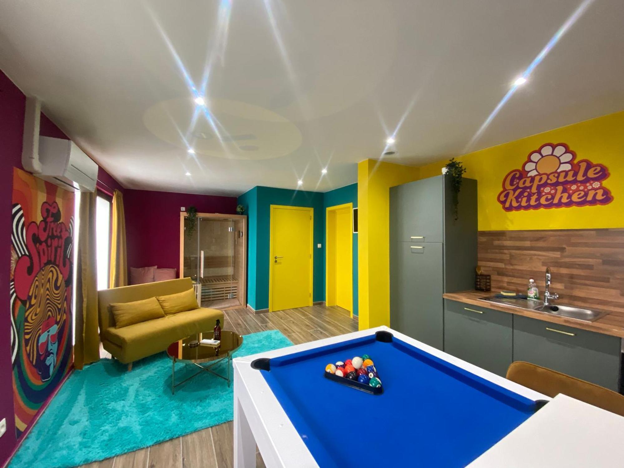 Capsule Groovy-Jacuzzi-Sauna-Billard-Netflix- Nintendo Switch & Jeux Mons Ngoại thất bức ảnh